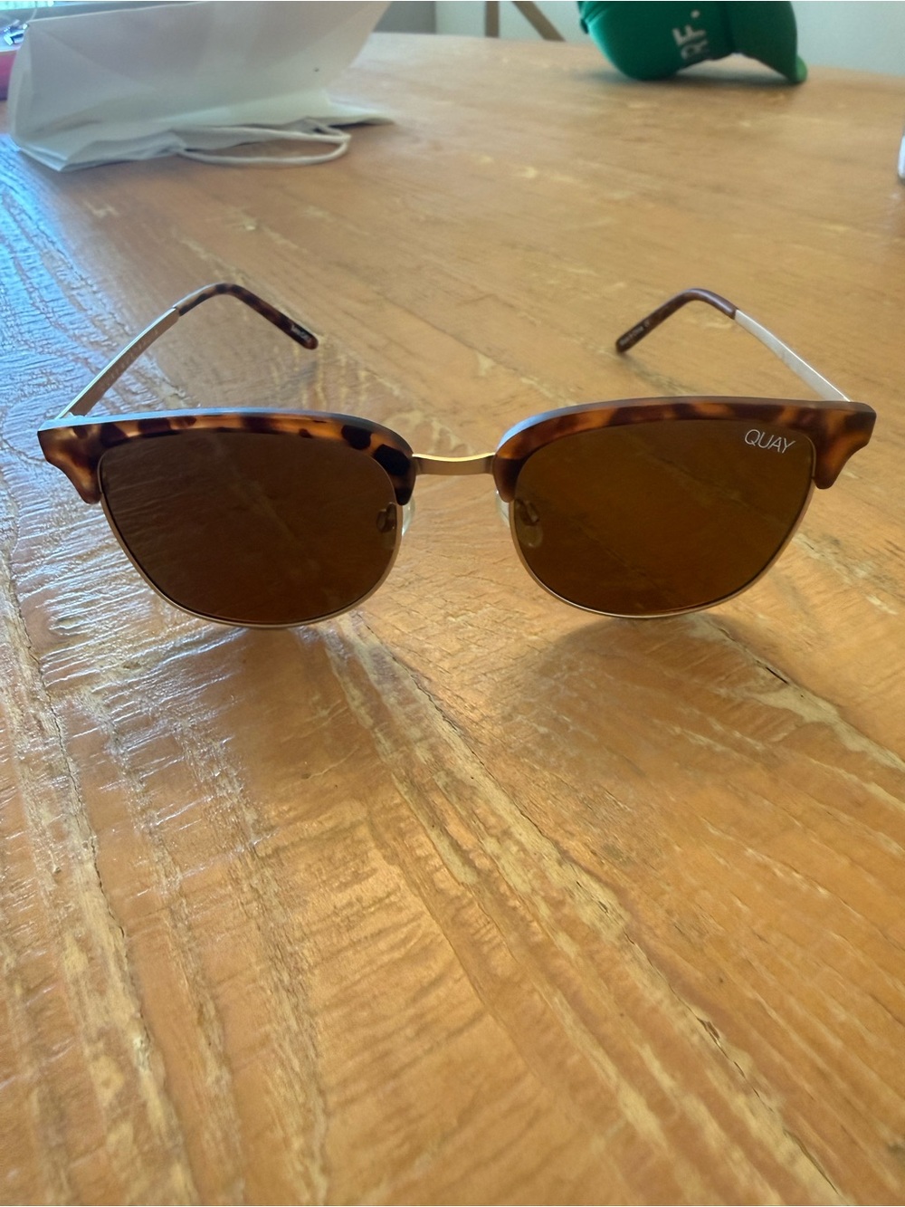 Quay Australia Evasive Tortoiseshell Frame with polarized Lenses Sunglasses